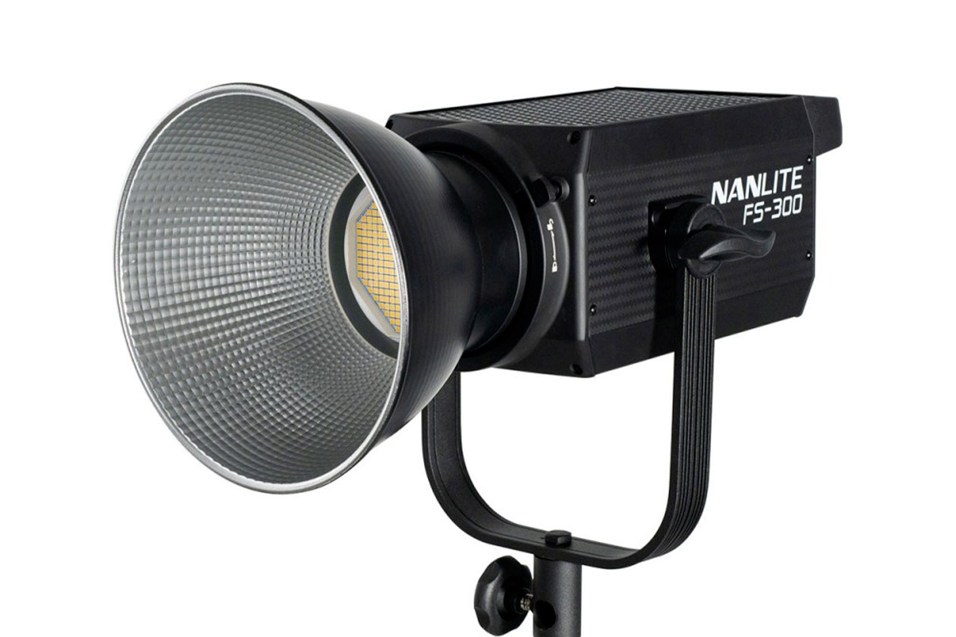 NANLITE LED FORZA FS 300 - Location Clermont-Ferrand